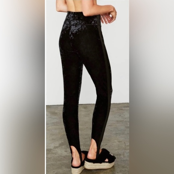NWT We Are HAH Sage My Name Velvet Stirrup Pants Leggings Size Medium - Picture 1 of 6